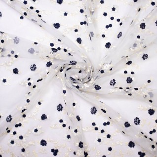 L Woven pl stitched flowers