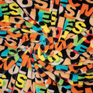 L Knit pl fur letters
